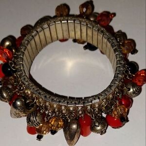 Stretchy bead bracelet